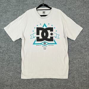 DC Shirt Mens Large White Tshirt Short‎ Sleeve Crewneck Logo Casual Comfort